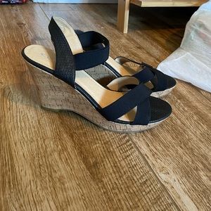 CL by laundry black sandals